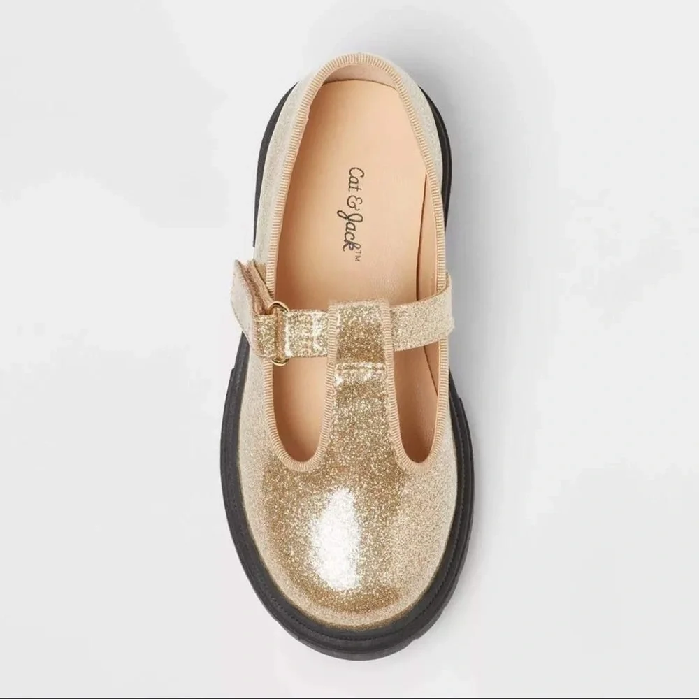 Girls' Cat & Jack Gold Wende T-Strap Mary Jane Flats size 8